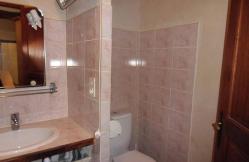 Banon Apartment | Les Pierres Séches Vacation Rental, Les Andrieux, 3/4 Banon