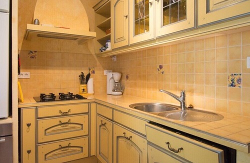 Lurs Apartment | Les Volets - two-bedroom apartments with terrace