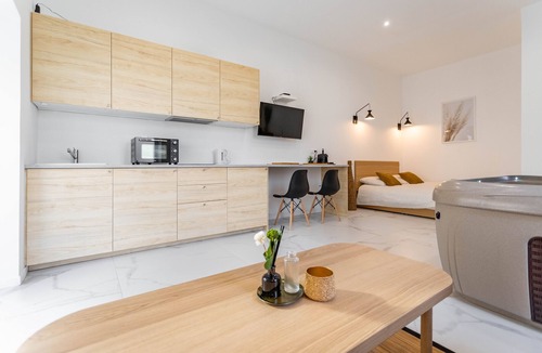 La Valentine Apartment | Loft 35 m 2 Love Room Private Jacuzzi