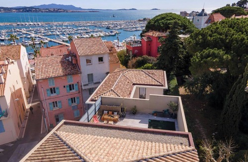 Bandol Apartment | Loft with rooftop pool in central Bandol