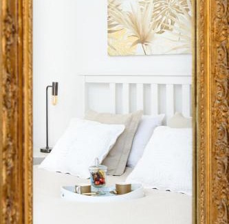 Como Apartment | Lora Como Apartment, free private parking, self check in