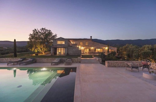 Cabrieres-dʼAigues House | Lourmarin, Htd pool A/C By the"DomainedelaColline"