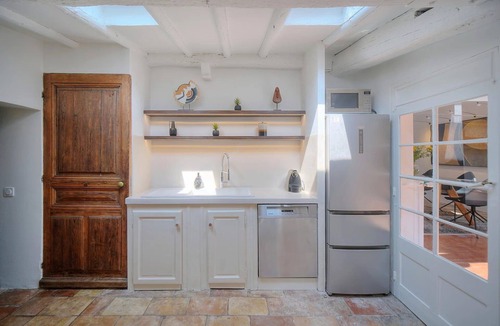 Les Baraques Villa | Lovely 5-bedroom Provencal villa in a private estate