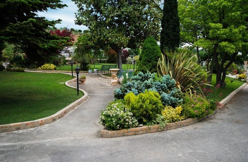 Roseto degli Abruzzi Villa | Lovely apartment in villa for 2 people with A/C, WIFI, TV and patio
