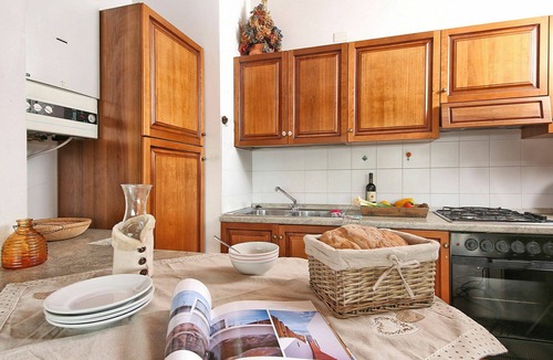 Cunettone-villa Apartment | Lovely apartment for 7 guests with A/C, WIFI, pool, TV and pets allowed