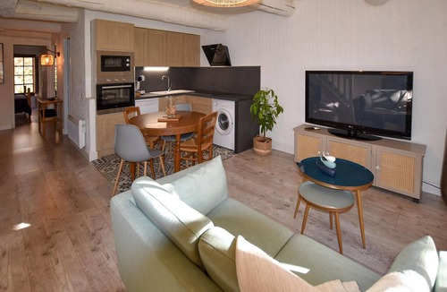 Rustrel Apartment | Lovely apartment in Rustrel