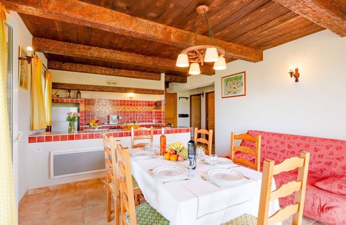 Bauduen Villa | Lovely apartment in villa for 6 people with WIFI, TV, terrace, pets allowed and panoramic view
