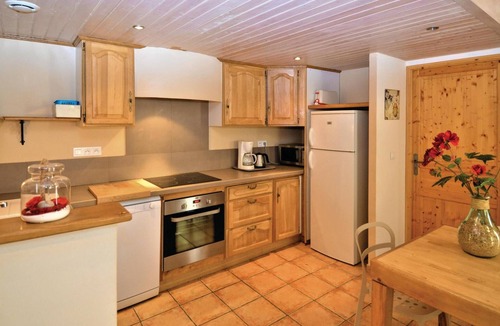 Raphele-les-Arles House | Lovely home in Raphèle-lès-Arles with WiFi