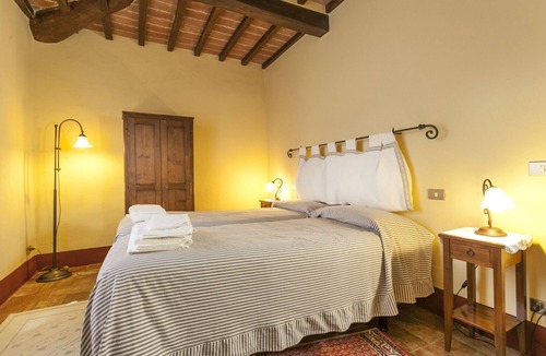 Montalla House | Lovely, spacious independent apartment in Tuscan Farmhouse