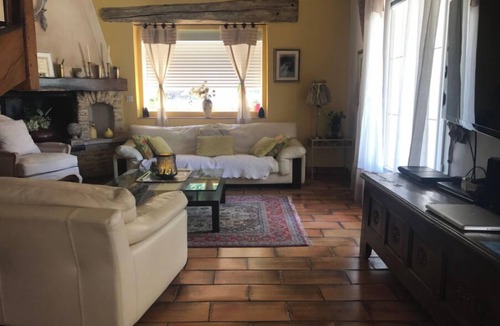 Orgon House | Lovely stone farmhouse in plein❤️des Alpilles On one hectare of wooded land
