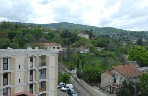 Apt Apartment | Luberon Apt large apartment F4