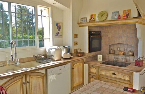 Cavaillon House | LUBERON Beautiful air-conditioned provencal house with private pool in the countryside
