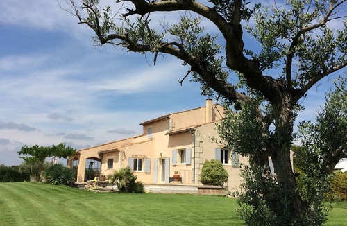 Cavaillon House | LUBERON Beautiful air-conditioned provencal house with private pool in the countryside