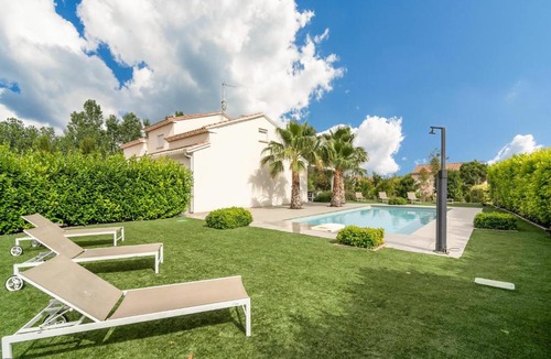 Saint-Genies-de-Fontedit Villa | Luxurious villa in Saint geniès de Fontedit with heated pool
