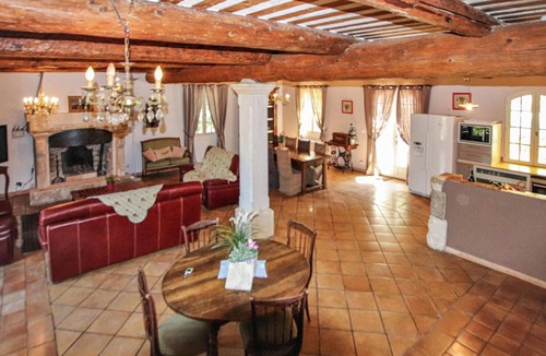 Apt House | Luxurious home in Apt