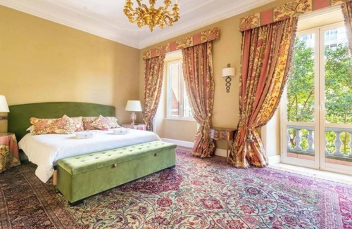 Prati Apartment | Luxurious & Spacious Stay in the Heart of Rome – Perfect for Families & Friends
