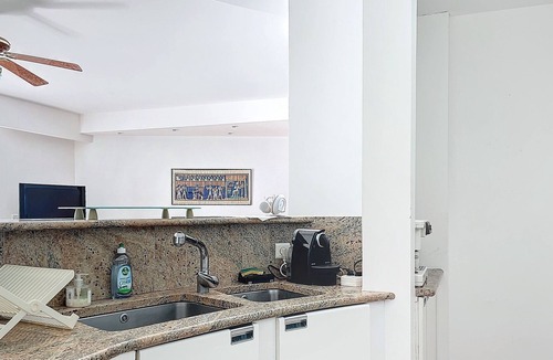 Roquebrune-Cap-Martin Apartment | Luxury apartment with pool, air conditioning, and WIFI, 5 min from Monaco