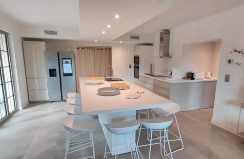 St.-Remy-de-Provence Villa | LUXURY FAMILY STAY IN ST REMY DE PROVENCE WITH HEATED POOL
