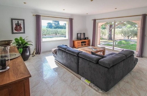 Mouries Villa | Luxury landhouse near Mouriès, Alpilles, big plot, intimate pool area