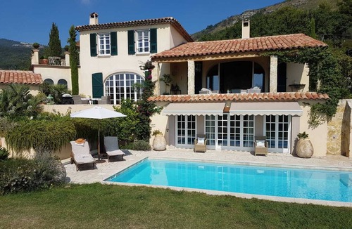 Tourrettes-sur-Loup Villa | Luxury villa with Côte d'Azur sea view!