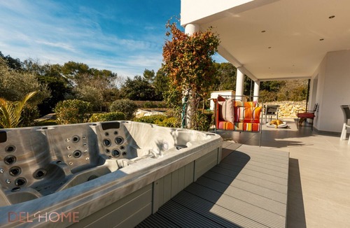 Quartier des Espesses Villa | Luxury villa for 8 people
