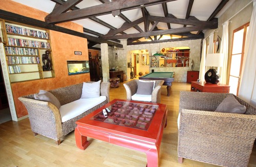 Eguilles Villa | Luxury villa in Aix-en-Provence, private pool, pool house, jacuzzi
