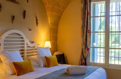 Montaren-et-Saint-Mediers Villa | Luxury Villa with Heated Pool, Yoga, Air-Conditioning, Uzes Provence