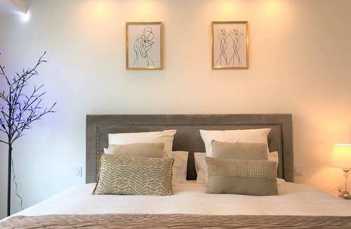 Carnot Apartment | Magnificent Apartment Comfort Quiet Central Large Terrace