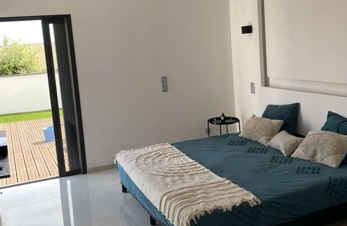 Caremeau Villa | MAGNIFICENT CONTEMPORARY VILLA IN THE HEIGHTS OF NIMES