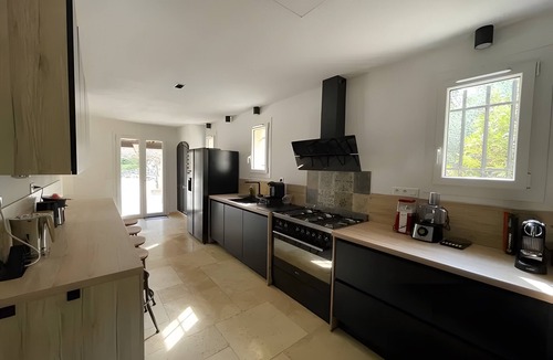 Ventabren House | Magnificent, Fully Equipped Villa with Private Pool, 10 Minutes from Aix-en-Provence