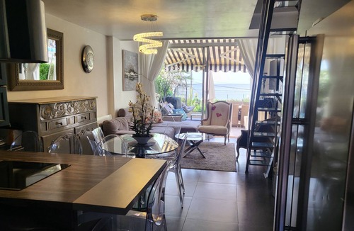 Cannes La Bocca House | Magnificent luxury duplex with seafront terrace