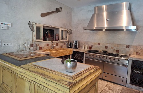 Arles House | Magnificent Mas near Arles