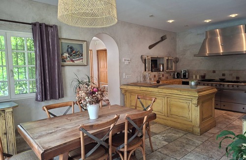 Arles House | Magnificent Mas near Arles