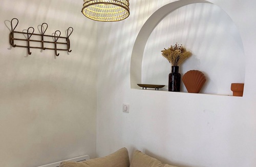 Saint-Lambert Apartment | Magnificent T2/3-Marseille 13007