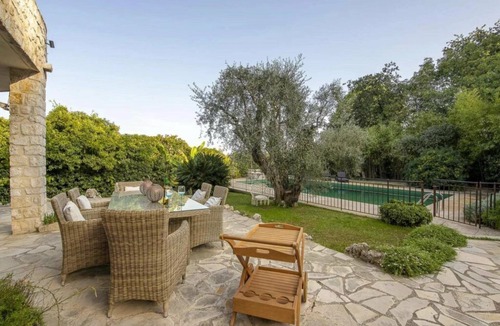 Vence Apartment | Magnifique Appartement Avec sa Terrasse et Accès Piscine