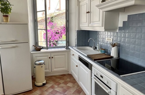 Tourrettes Apartment | Magnifique Duplex Climatisé Avec vue et Terrasse Tropezienne au Cœur du Village