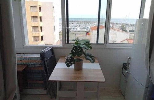 Narbonne Apartment | Magnifique Studio Au Petit Nid Douillet Face Mer est Port