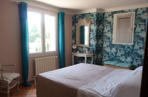 Pelissanne Villa | Magnifique Villa Avec Piscine, spa et Sauna au Pied des Collines