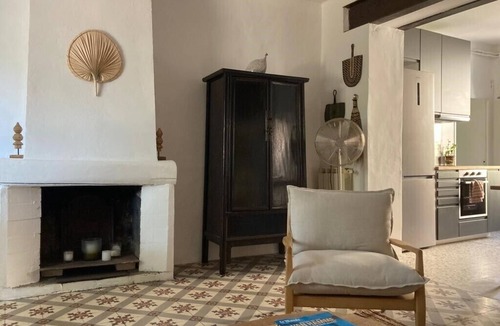 Montaren-et-Saint-Mediers House | Maison de Village de Charme à 5 Minutes D'uzes