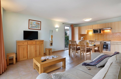 Tourrettes House | Maison à 500m du Centre | Kitchenette Equipée