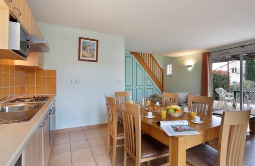 Tourrettes House | Maison à 500m du Centre | Kitchenette Equipée