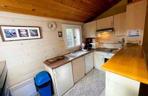 Gassin Ski Chalet | Maison 5 pers climatisée résidence avec piscine