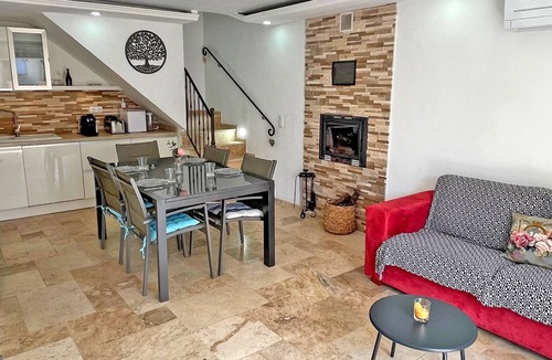 Guerrevieille House | Maison 5 Pers - Vue Mer - Climatisation by Interhome