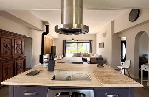 Apt House | MAISON AVEC VUE - LUBERON -PISCINE ET RANDONNÉE