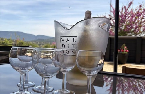 Apt House | MAISON AVEC VUE - LUBERON -PISCINE ET RANDONNÉE