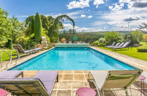 Bonnieux Villa | Maison Ballerine - Eight Bedroom Villa, Sleeps 21