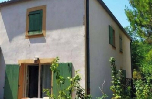 Castries House | Maison Calme en Nature Avec Piscine et Parking