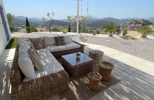 Pierrefeu-du-Var House | Maison Chaleureuse 120m2 Piscine/jacuzzi/jeux