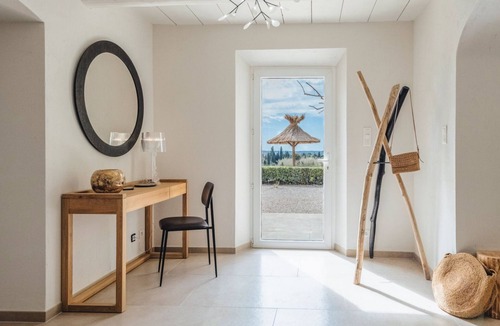 Maussane-les-Alpilles Villa | Maison De Bois - Five Bedroom Villa, Sleeps 10