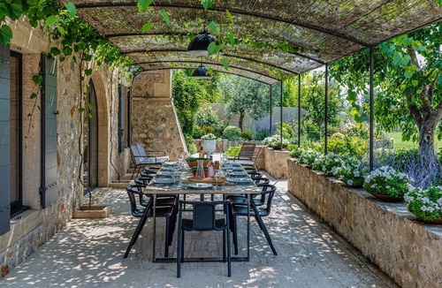 Maussane-les-Alpilles Villa | Maison De Marbre - Five Bedroom Villa, Sleeps 10